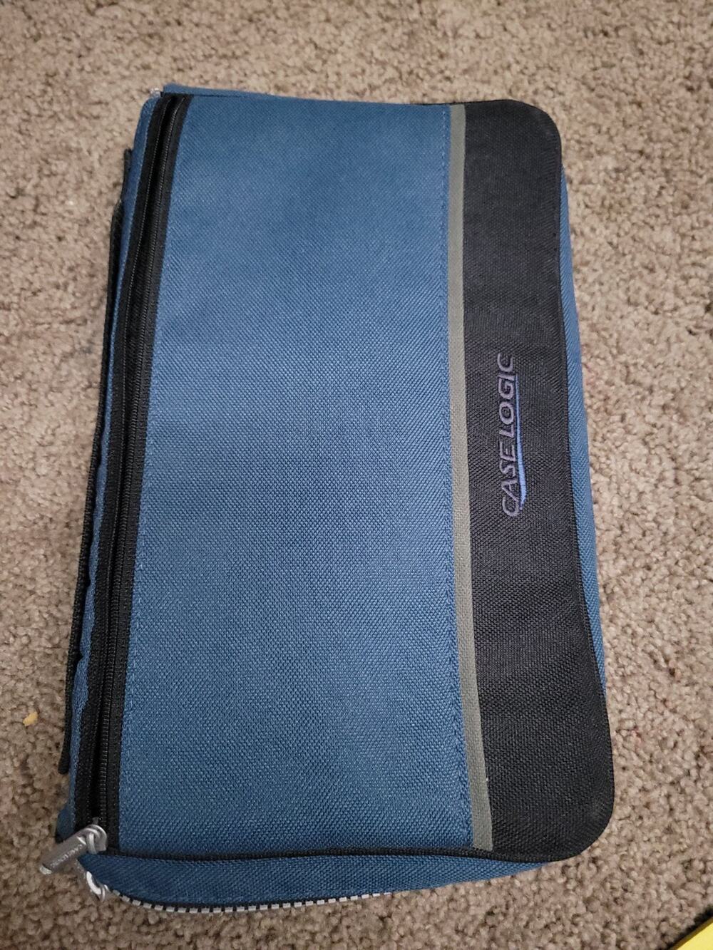 Case Logic CD/DVD/Blu-ray Storage Binder Case Blue Black